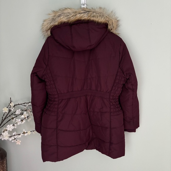 Torrid Nylon Fur Trim Fit And Flare Puffer Size 1X - Picture 9 of 9